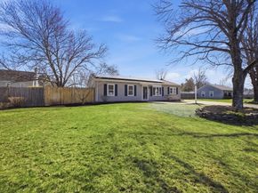 534 Hogg Memorial Dr, Whitman MA 02382