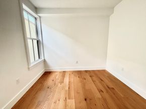 165 Everett St 7, Boston MA 02128