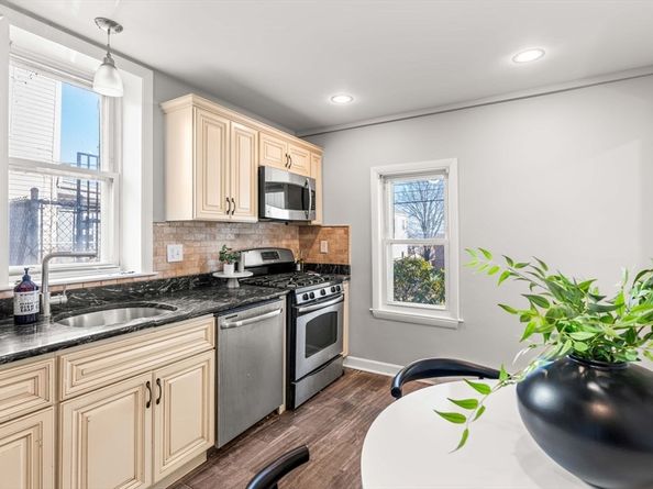 93 Bellingham Ave, Revere MA 02151