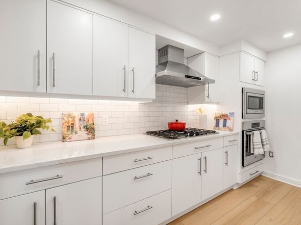 183-185A Massachusetts Ave 803, Boston MA 02115