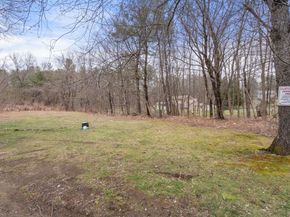 160 Shrewsbury St, Holden MA 01520