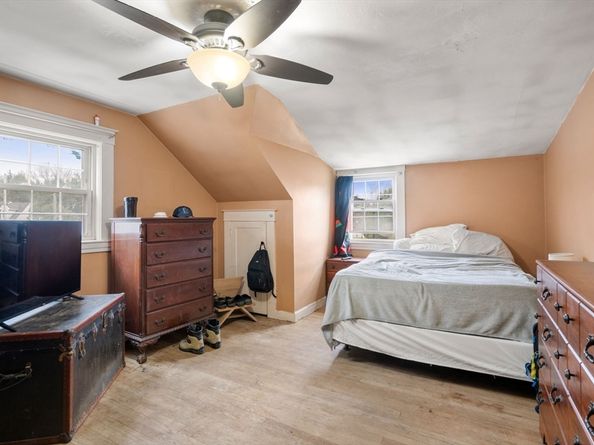 160 Shrewsbury St, Holden MA 01520