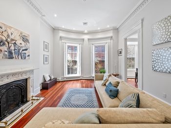 34 Hancock St