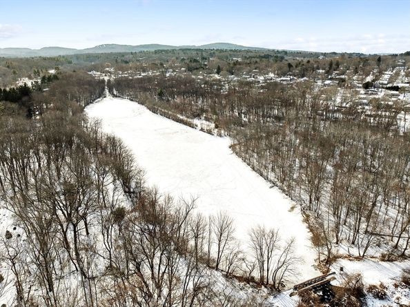 485 Blue Hills Parkway 20, Milton MA 02186