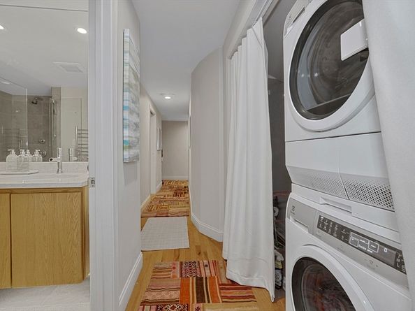 70 Clarendon St 1, Boston MA 02116