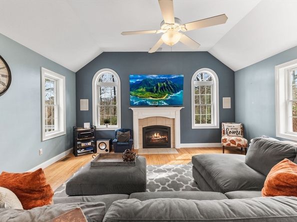 34 Beninati Farm Road, Bridgewater MA 02324