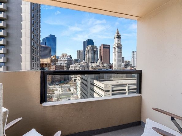 85 E India Row 11DEF, Boston MA 02110