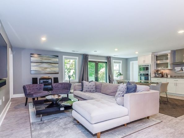 4 Beech Tree Ln, Mattapoisett MA 02739