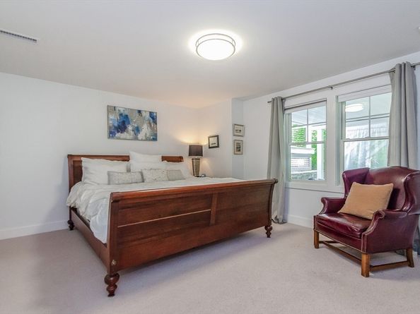 4 Beech Tree Ln, Mattapoisett MA 02739