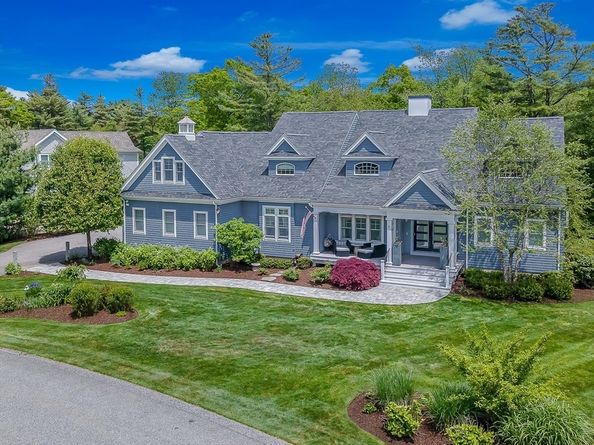 4 Beech Tree Ln, Mattapoisett MA 02739