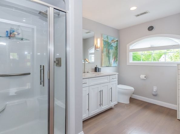 4 Beech Tree Ln, Mattapoisett MA 02739