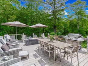 4 Beech Tree Ln, Mattapoisett MA 02739