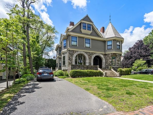 33 Agassiz St, Cambridge MA 02140