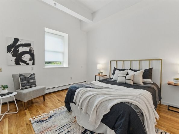 69 Harvey St 1, Cambridge MA 02140