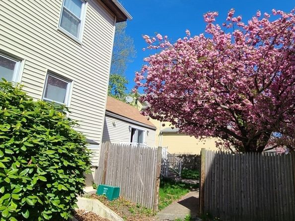 44 Mill St, Revere MA 02151