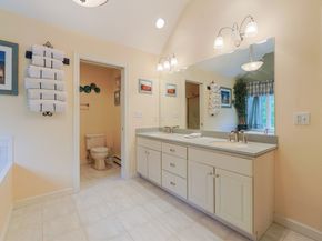 34 Highland Cir, Halifax MA 02338