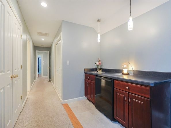34 Highland Cir, Halifax MA 02338