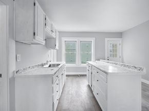 14-18 Florence St, Leominster MA 01453
