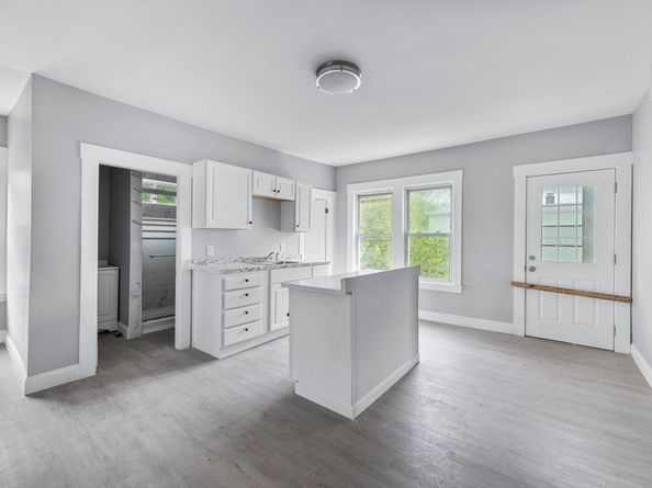 14-18 Florence St, Leominster MA 01453