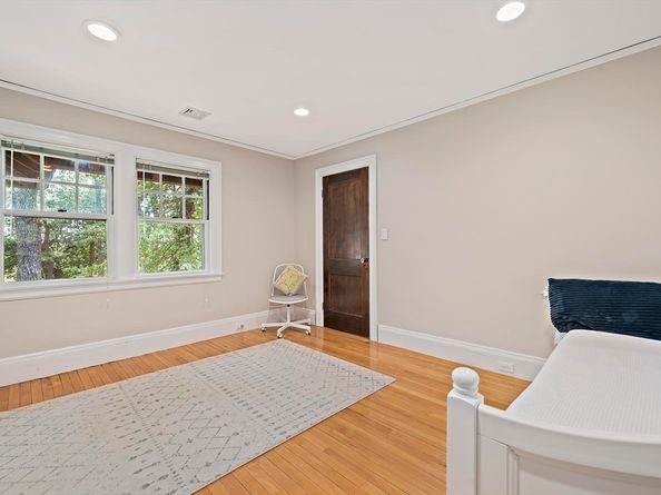 19 Ridge Rd, Newton MA 02468