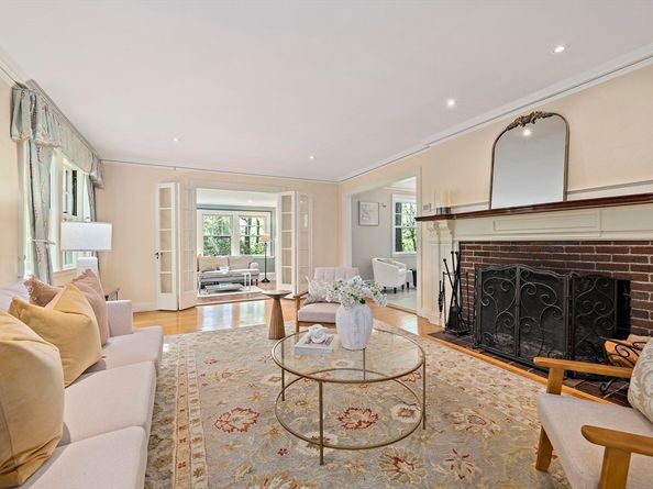 19 Ridge Rd, Newton MA 02468