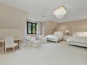 15 Claridge Drive, Weston MA 02493