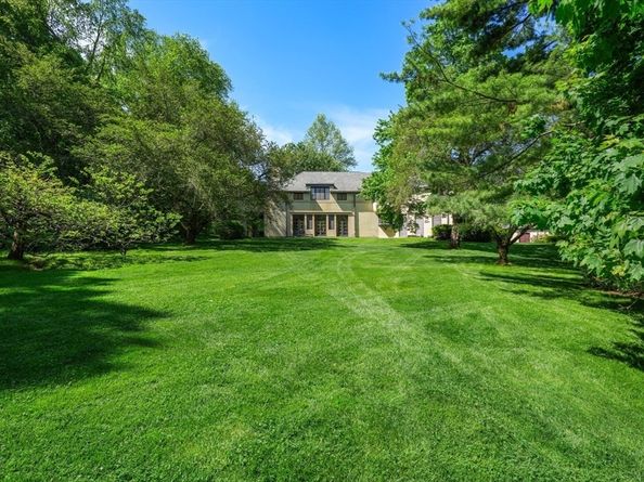 15 Claridge Drive, Weston MA 02493