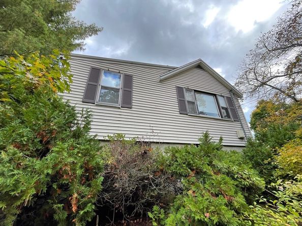 65 Beacon St, Melrose MA 02176