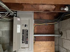 65 Beacon St, Melrose MA 02176