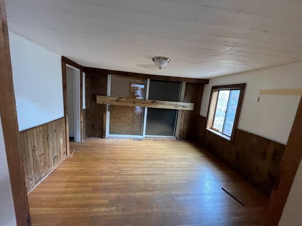 65 Beacon St, Melrose MA 02176