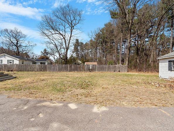 48 Whipple Rd, Billerica MA 01821
