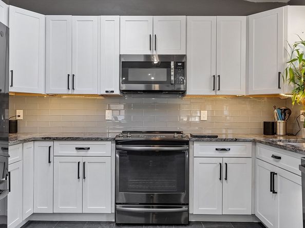 48 Whipple Rd, Billerica MA 01821