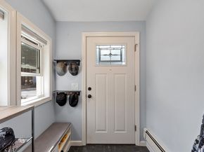 48 Whipple Rd, Billerica MA 01821