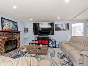48 Whipple Rd, Billerica MA 01821