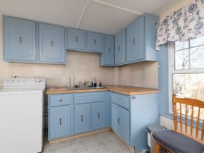 92-94 Stanton St, Rockland MA 02370