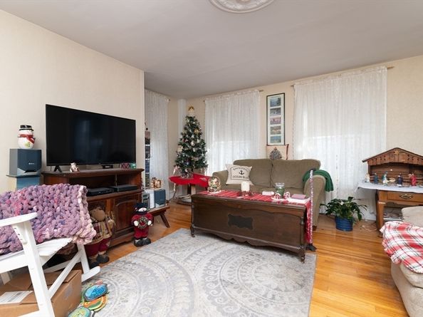 92-94 Stanton St, Rockland MA 02370