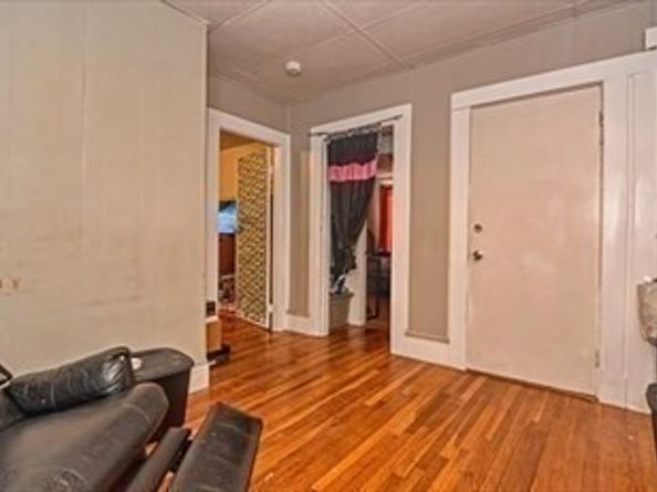 9 Carter St, Everett MA 02149
