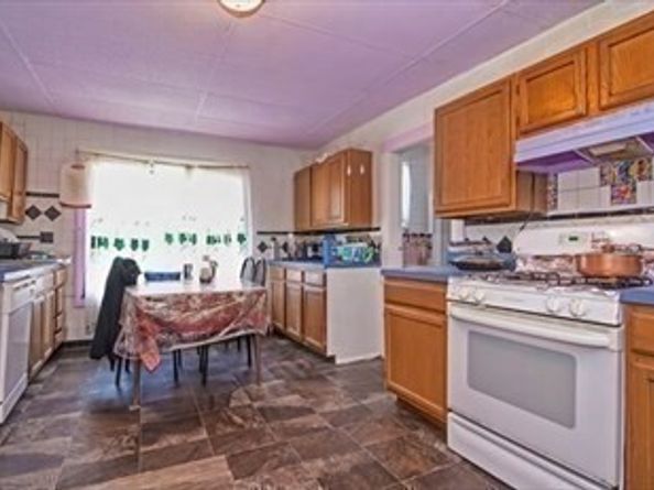 9 Carter St, Everett MA 02149