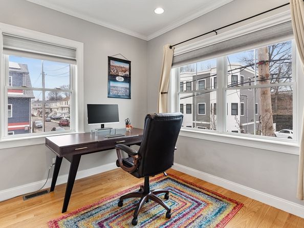 51 Robey St 51, Boston MA 02119