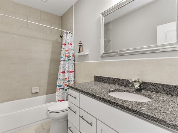 51 Robey St 51, Boston MA 02119