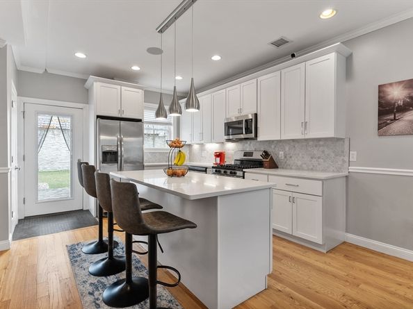51 Robey St 51, Boston MA 02119