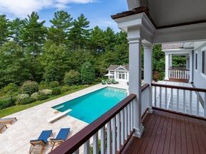19 High Ridge Dr, Mattapoisett MA 02739