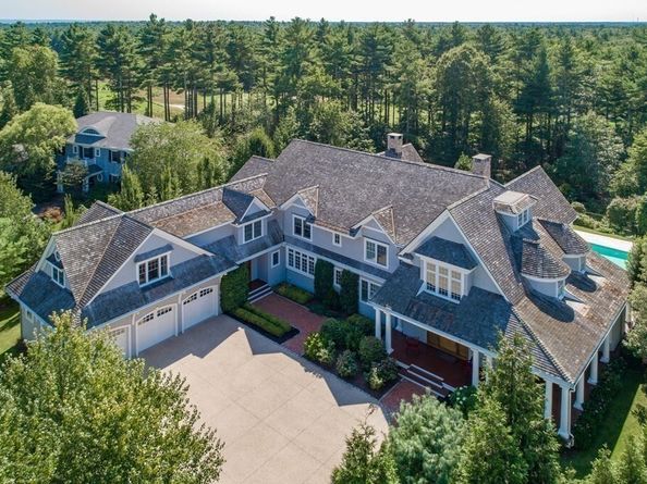 19 High Ridge Dr, Mattapoisett MA 02739
