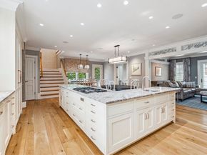 19 High Ridge Dr, Mattapoisett MA 02739