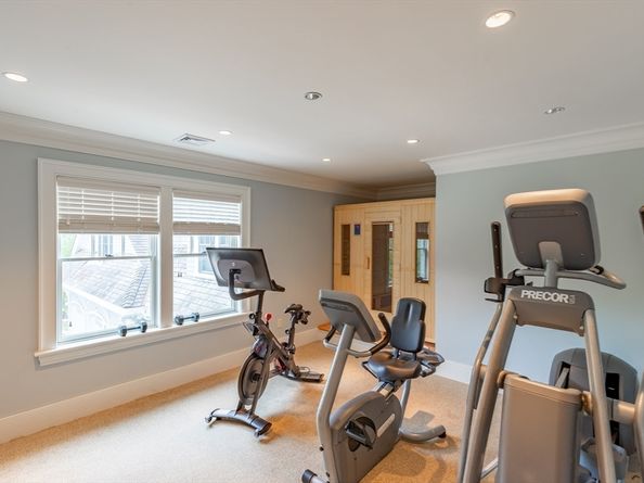 19 High Ridge Dr, Mattapoisett MA 02739