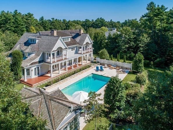 19 High Ridge Dr, Mattapoisett MA 02739