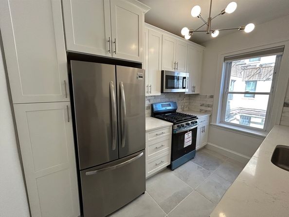 1666 Commonwealth Ave 24, Boston MA 02135