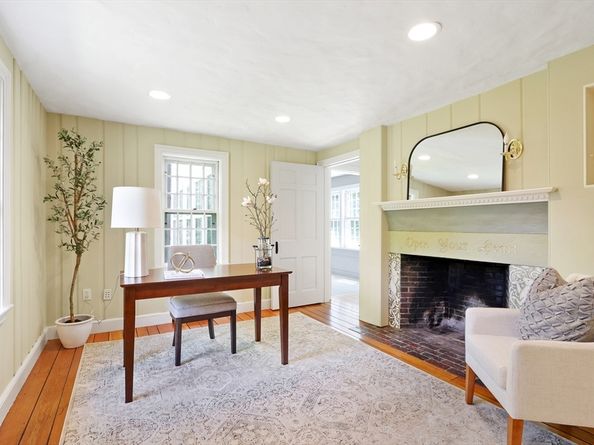42 Edmunds Road, Wellesley MA 02481