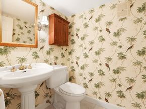 42 Edmunds Road, Wellesley MA 02481