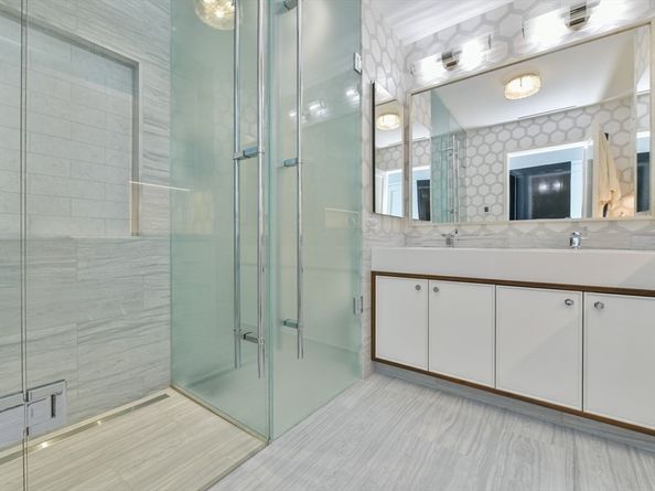 1 Dalton Street 3805, Boston MA 02115